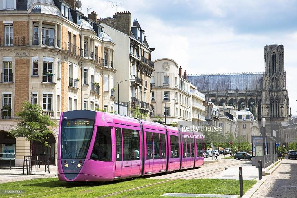 Loft Royal Des Promenades Leilighet Reims Eksteriør bilde